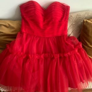 Red quince dress size 8 from peaches boutique